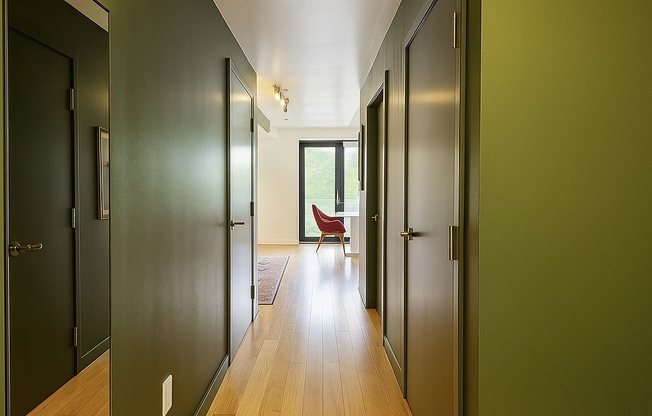 48 E 132 ST