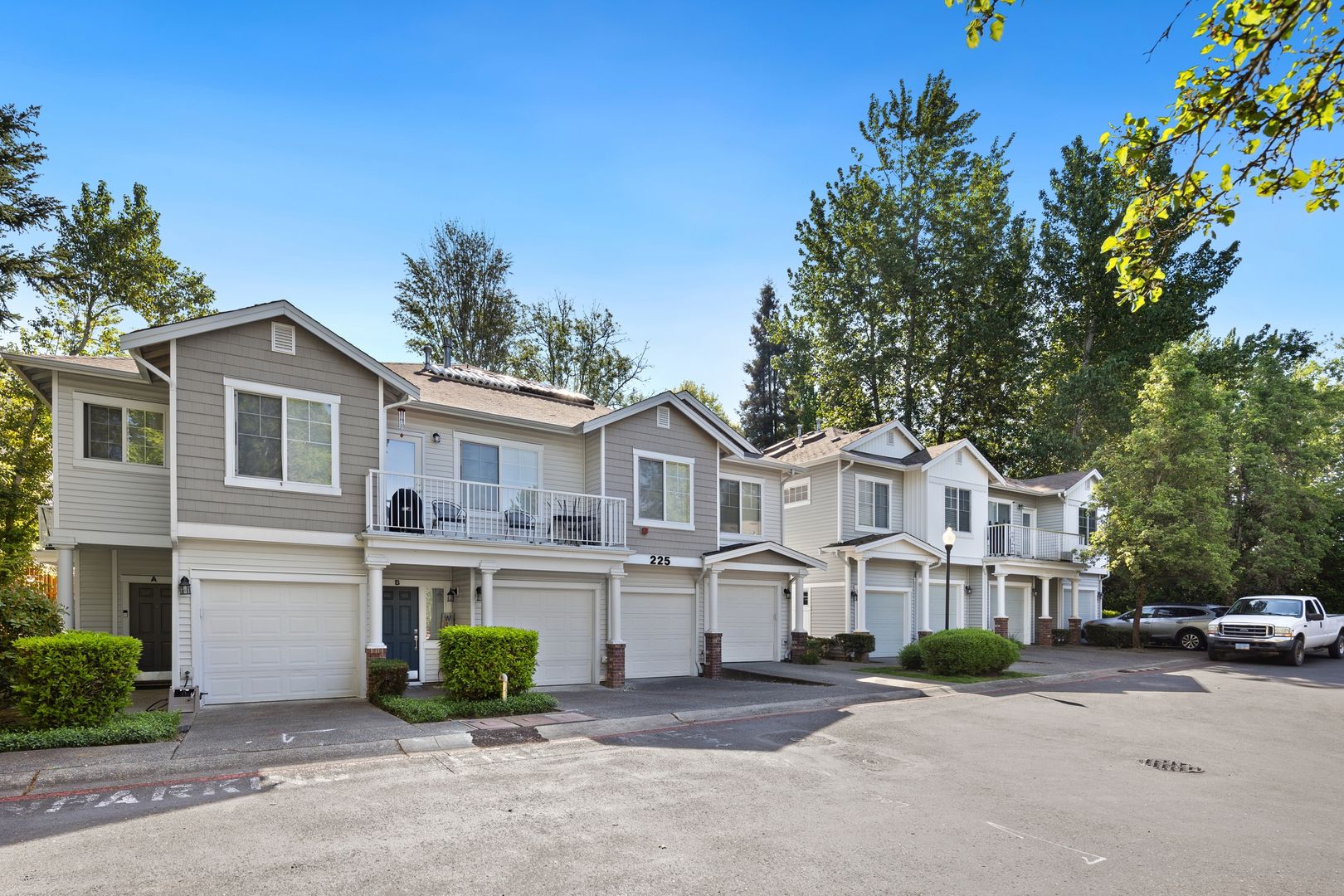 Spacious 3 bed Townhome