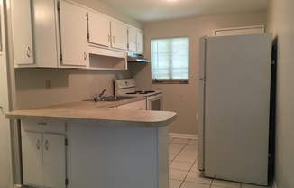 2 beds, 1 bath, $1,300, Unit VOLUSIA