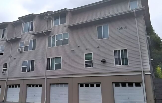 Cascade Crossing Apartments