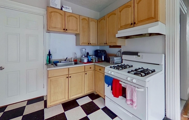 32 Gordon St, Allston MA 3