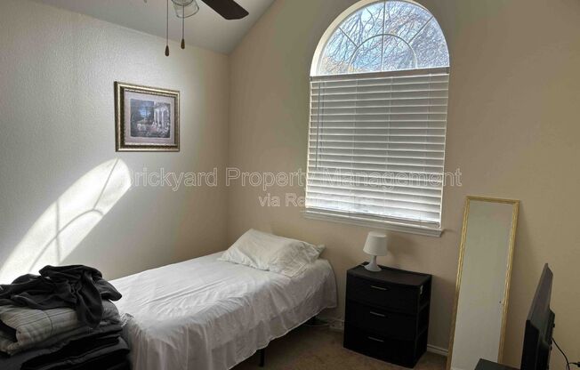 3944 BRANDON PARK DR