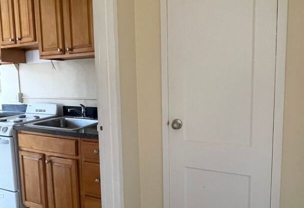 1 bed, 1 bath, 941 sqft, $995, Unit 0304