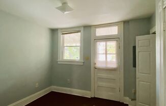 2 beds, 1 bath, $1,495, Unit Apt. 04