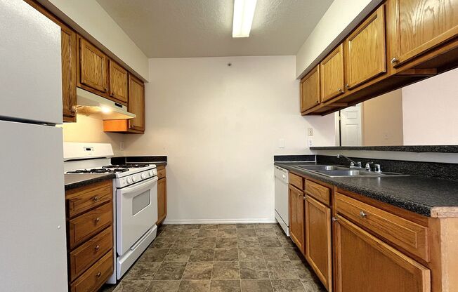 Alvarado Apartments Building 2