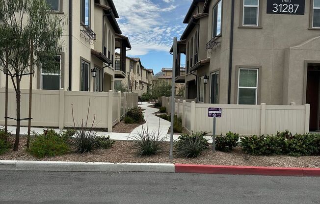 2 Bed/2.5 Bath, South Temecula Townhome
