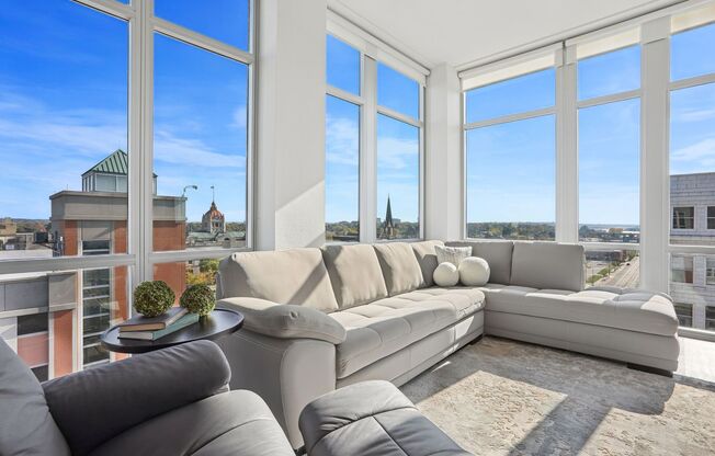 2 beds, 2 baths, 1,076 sqft, $2,450, Unit 802 (Penthouse)