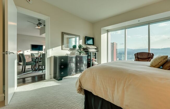 2 beds, 2 baths, $3,000, Unit Unit 3909