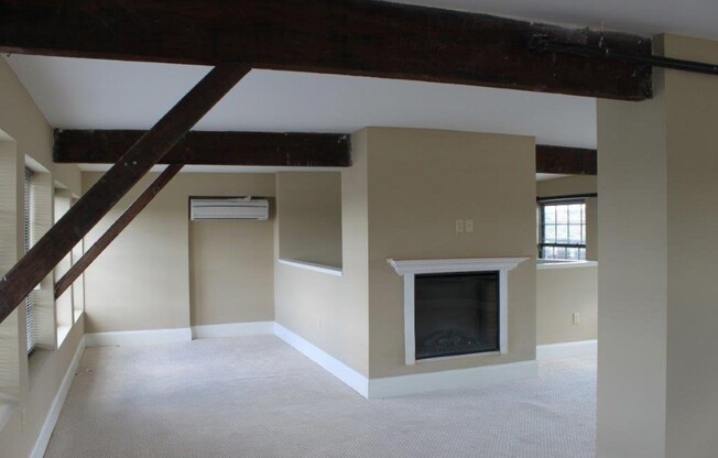 2 beds, 1 bath, 823 sqft, $2,150, Unit A-411