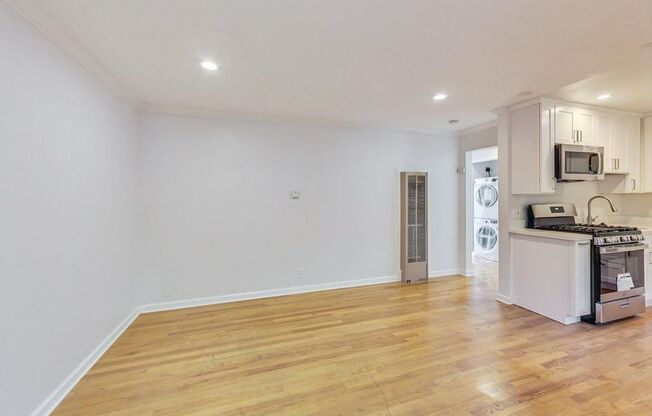 329 LESTER AVE