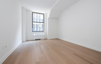 Studio, 1 bath, 600 sqft, $4,218, Unit 722