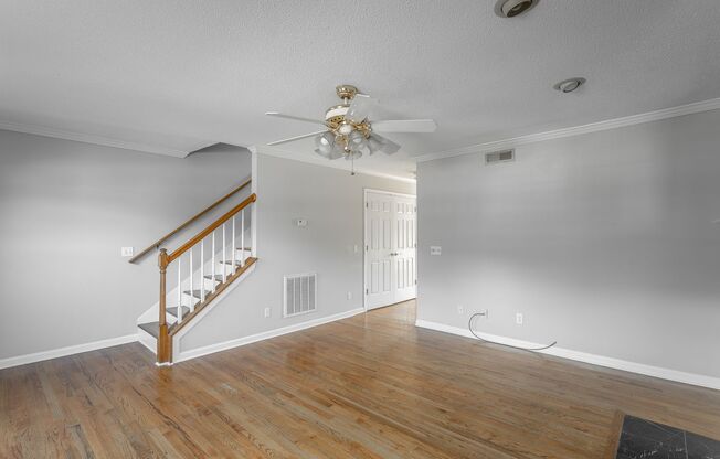 Large 2 Bedroom 1.5 Bath in Hixson