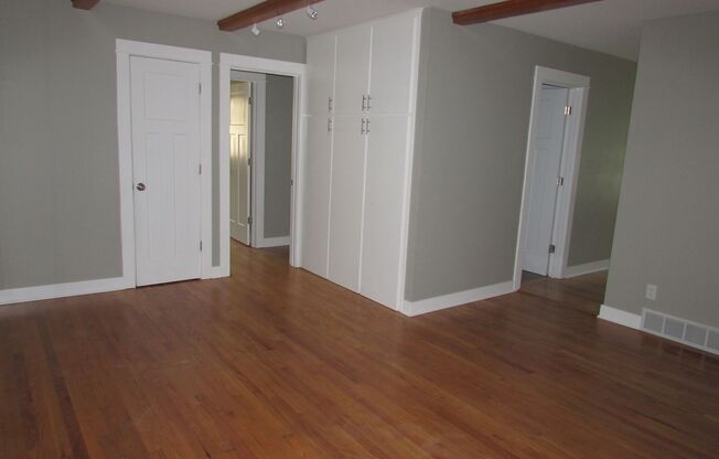 6405 ALISON LN