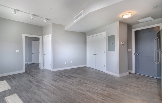 1 bed, 1 bath, 578 sqft, $2,050, Unit 807