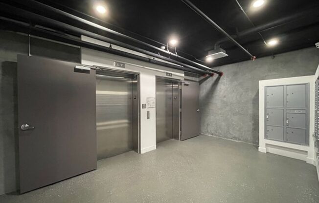 Studio, 1 bath, 574 sqft, $1,950, Unit Unit 307