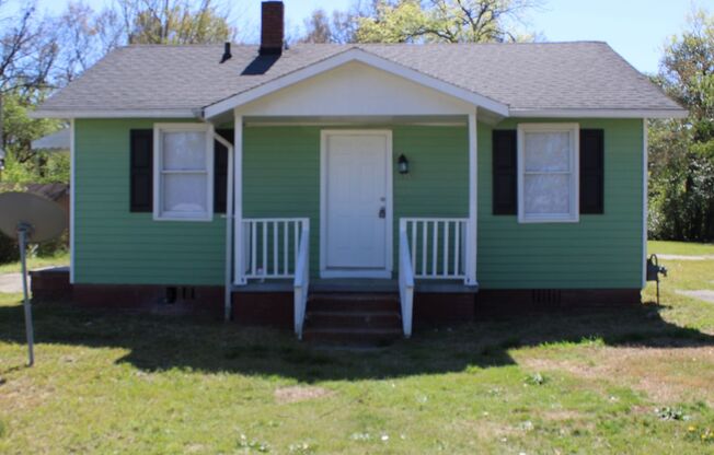 Newly Renovated 3 Bedroom Home W/ Bonus Room!