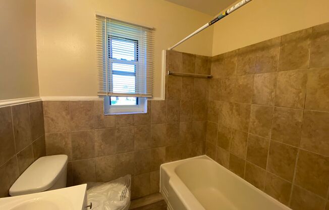 1 bed, 1 bath, $995, Unit 2657B