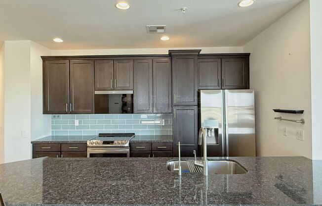 2 beds, 2 baths, 1,191 sqft, $1,995, Unit 320