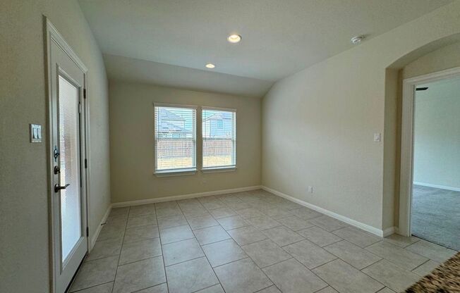 3 beds, 2 baths, $2,100