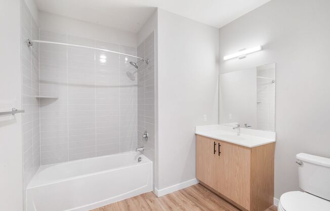 1 bed, 1 bath, 822 sqft, $2,040, Unit 4403