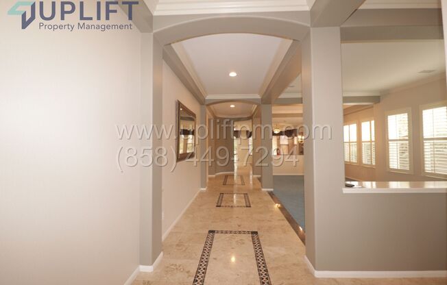 4 bed 2.5 Bath On A Cula-De-Sac