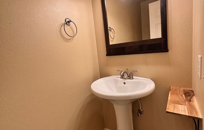 2 Bedroom, 1.5 Bathroom Townhome Available now!