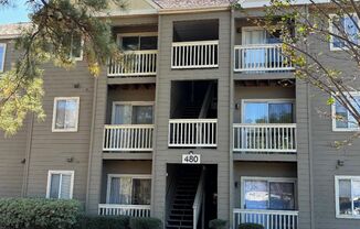 Lovely 2-bedroom 2 bath unit located in Myrtle Greens