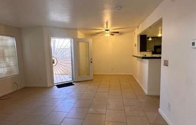Charming 1 Bedroom, 1 Bath Condo in Gated Community!!