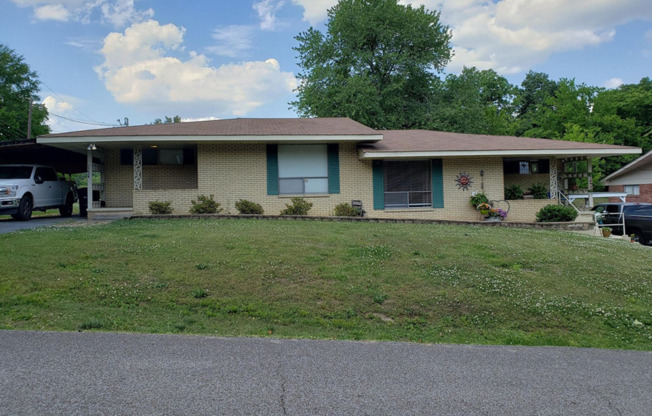 2 bed 1 bath duplex in East Ridge with Shed That Has Electricity! - Lawn care included $350 off move-in!