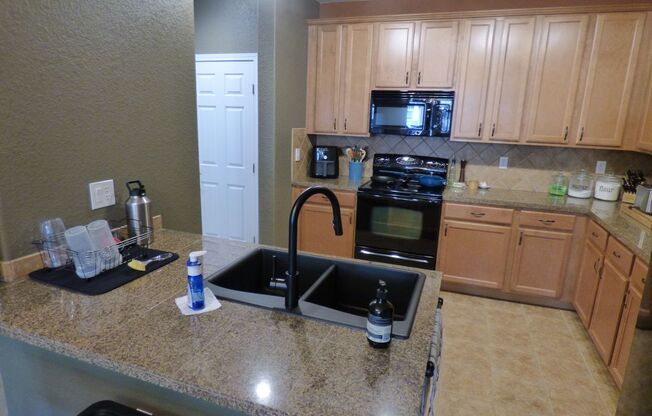 $0 DEPOSIT OPTION. DOVE VALLEY, ABSOLUTELY IMMACULATE, 3 BED PLUS DESK ALCOVE AND BONUS ROOM! OPEN FLOORPLAN, LARGE KITCHEN, PATIO!