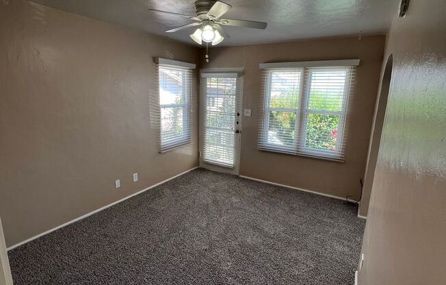 One Bedroom Duplex with Garage!