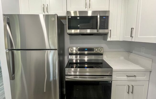 1 bed, 1 bath, 550 sqft, $2,050, Unit C-133