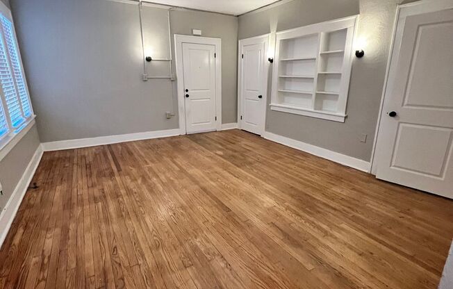128 W MAGNOLIA AVE