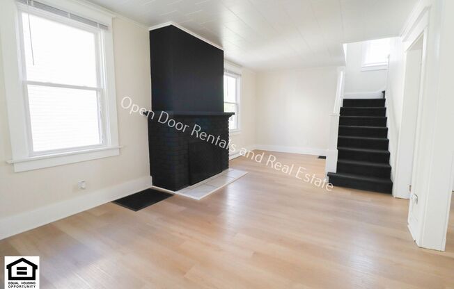 Now available 3 bedroom home ***RENT SPECIAL $400 OFF FIRST MONTHS RENT!***