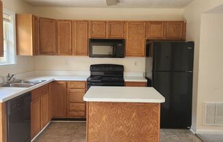 2 beds, 2 baths, $1,675