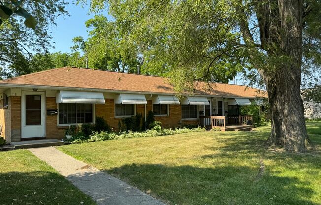 Updated 1BR Apartment – Shared Laundry, Cats OK – $750/mo