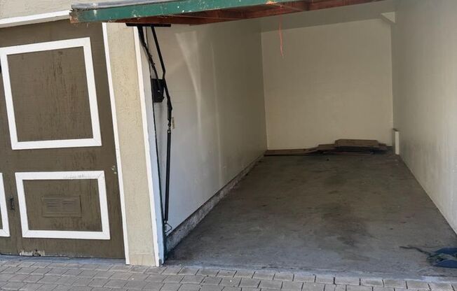 2 beds, 2 baths, 728 sqft, $2,825, Unit 07