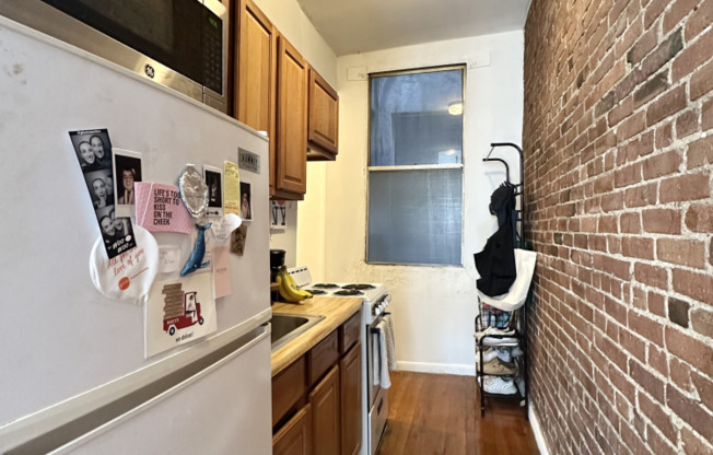 Studio, 1 bath, $2,100, Unit 5E