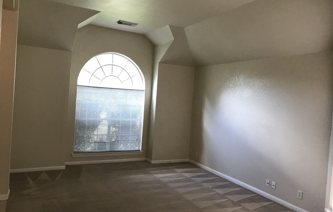Welcome home to 2520 Crested Heights!