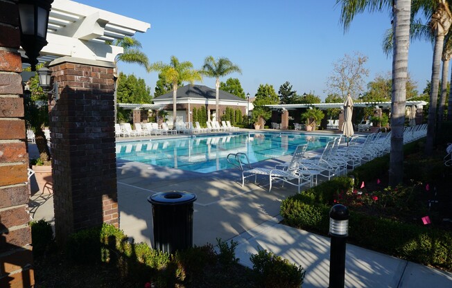 Beautiful 3 Bedroom 2.5 Bathroom Townhome in Tustin