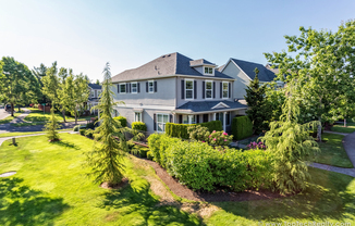 3 beds, 2.5 baths, $2,550