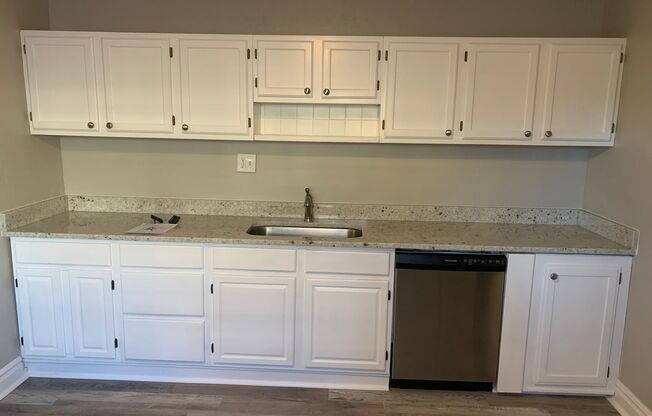 Stunning 4 Bed / 2 Bath Home in the Heart of Berkeley | $4,215/mo