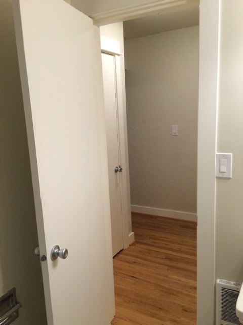 1 bed, 1 bath, 700 sqft, $1,595