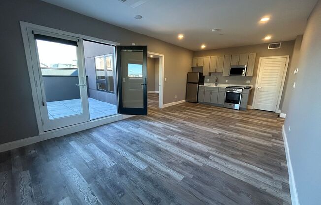2 beds, 1 bath, 655 sqft, $3,500, Unit 504