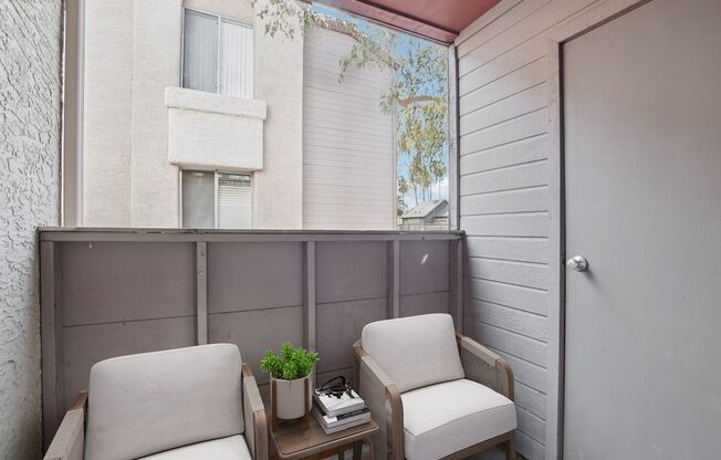 2 beds, 1.5 baths, 840 sqft, $1,349, Unit 2007