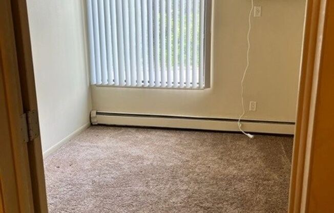 2 beds, 1 bath, 800 sqft, $1,450, Unit 60-209