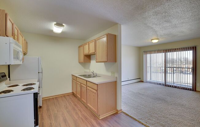 2 beds, 1 bath, 726 sqft, $1,295, Unit 799-205