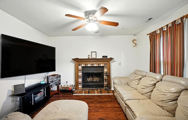 1308 SUMMERSET CT