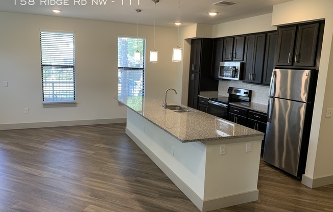 158 Ridge Rd NW