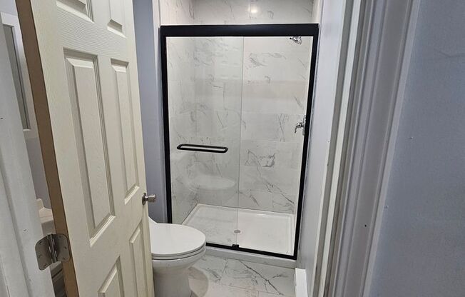 427-429 W. Queen Lane